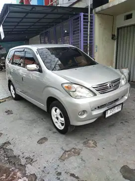 Toyota Avanza 2004 Bensin