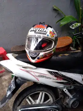 Helm Nolan Bagus