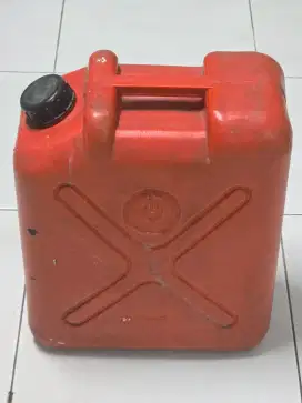 Jerigen Merah Red Minyak Bensin 20 liter