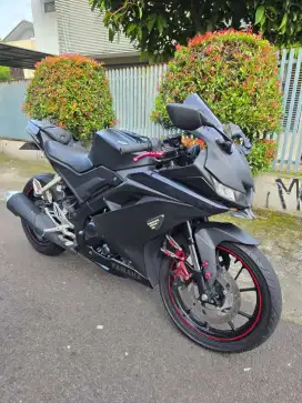 DIJUAL CASH YAMAHA R 15 V3 THN 2018 PAJAK IDUP SIAP PAKAI