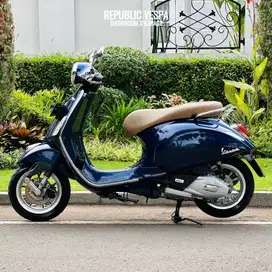 Vespa Primavera 150 IGET ABS TH 2020 WARNA Biru Tua PERFECT CONDITION.