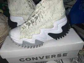 Sepatu Converse