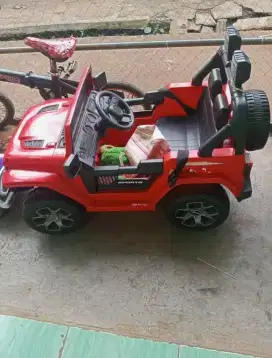 Mobil aki anak jeep