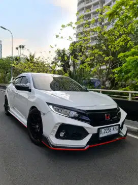 Honda CIVIC 1.5 Turbo 2018 Full Upgrade Type R CBU