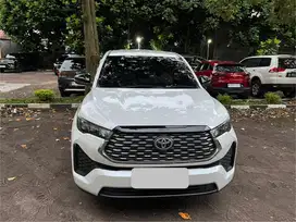 Jual innova zennix G modelista 2023 low km tangan pertama