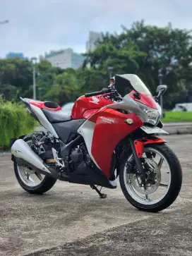 Honda CBR250R Merah