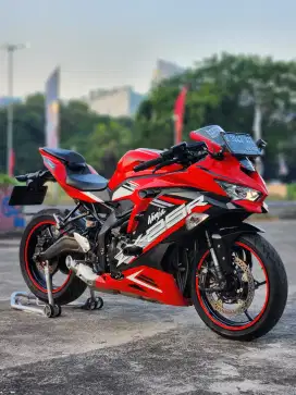 Kawasaki ZX25R NON ABS KM 7000