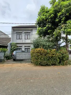 Rumah Secondary non komplek siap huni di Pondok Gede Bekasi