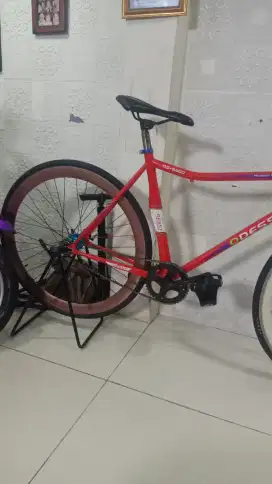 Dijual cepet sepeda fixie frame o Dessy