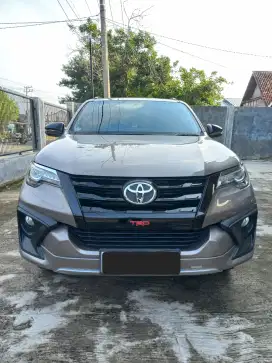 VRZ TRD 2.4 Diesel 2018