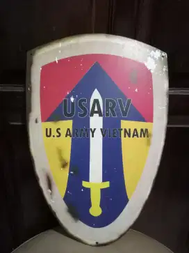 Enamel Army lawas