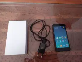 Hp xiaomi redmi 4a barang mulus memori 16gb ram2gb lengkap aman