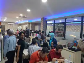 SEWA USAHA Food Court Cafe Kantin Kuliner Puja Sera Warung Makan RAMAI