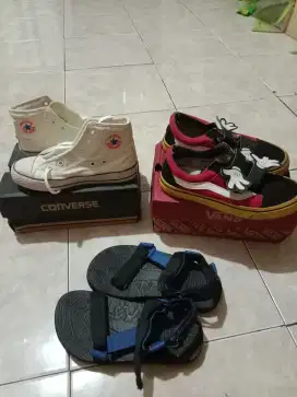 Lelang sepatu anak 3 pcs 100 rb