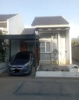 rumah modern posisi hoek dekat Samsat cimareme