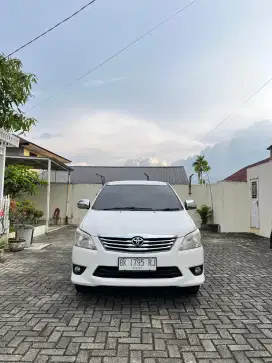 Kijang Innova 2.5 GM/T diesel 2012