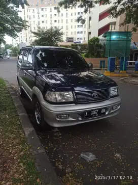 Toyota kijang krista THN 2001