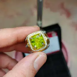 Cincin Permata Natural Peridot 4.53ct Perak Tapper