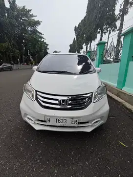 Honda Freed 2015 Bensin