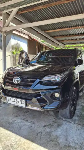 Fortuner Vrz Trd disel matic 2019.