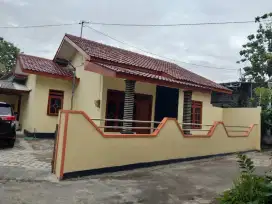 Dijual rumah baru di dekat jl lempongsari dekat jl palagan  300 meter