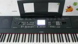 Yamaha Piano dgx650