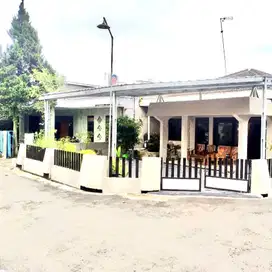 Rumah second luas dan sederhana di Banyurojo Magelang