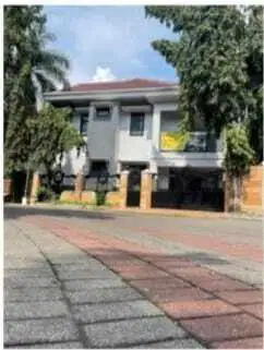 Rumah Mewah 2lt Posisi Hook Siap Huni Di Perum Royal Regency Mojokerto