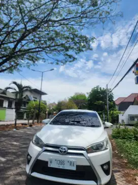 YARIS CANTIK 2014 LELE TANGAN PERTAMA