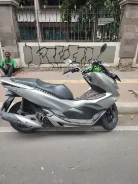 Jual motor pcx 150 thn. 2019