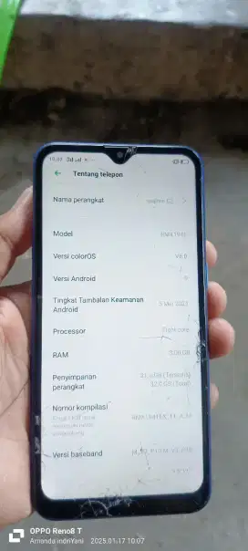 Realme c2.  3/32 mnus retak Kya di foto normal smua tiap hari pake