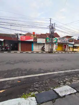 Tanah dan bangunan di jalan asmara lokasi terbaik di Ungaran