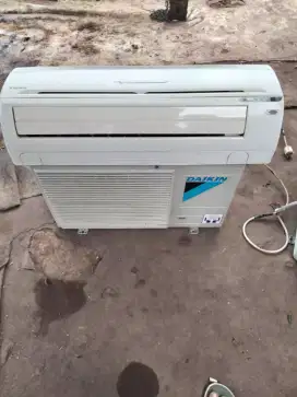 Ac daikin 1pk standar thailand (unit only)