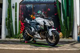 Kawasaki Z800 ABS  Tahun 2015