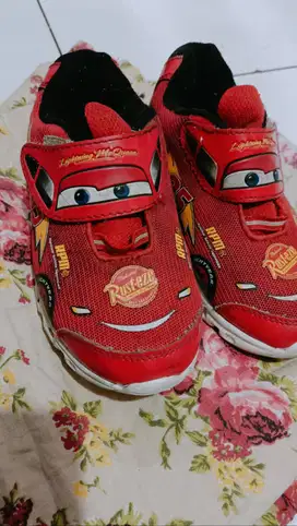 Sepatu Anak Cars