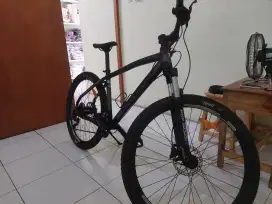 Sepeda United Nucleus 5