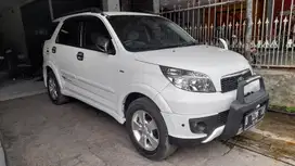 Toyota Rush S TRD mt 2014 (km.low 23rb istimewa)cash kredit tt