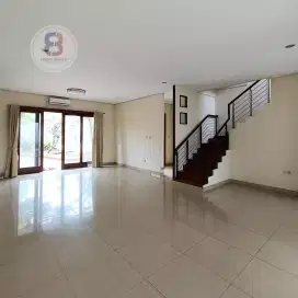 Rumah Komplek Murah Fasilitas Clubhouse Dkt MRT Lebak Bulus Jakarta