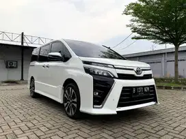 Toyota Voxy 2.0 Matic Pajak Januari 2026