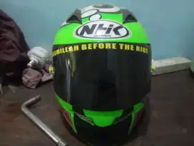 Di jual helm full face NHK