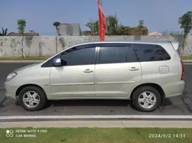 Toyota Kijang Innova 2005 Bensin