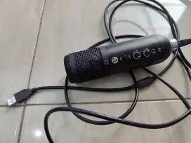 MIC FANTECH LEVIOSA
