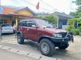 Jual BU Daihatsu Taruna 2003 Ganteng NEGO