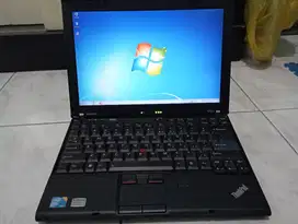 Laptop Lenovo Thinkpad X201/X201s Core i7 620LM 2.0 GHZ, vPro, Ram 4GB