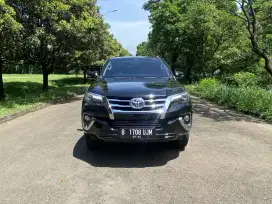 Toyota Fortuner VRZ 2016 Hitam metic