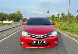 Toyota Etios Valco Type G 1.2 MT Thn 2015