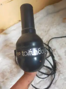 Hairdryer wigo taifun 800