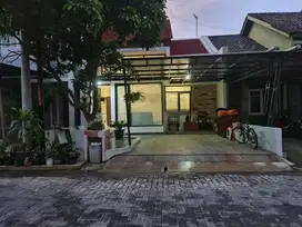 Rumah siap huni, lokasi di cluster exclusive colomadu solo