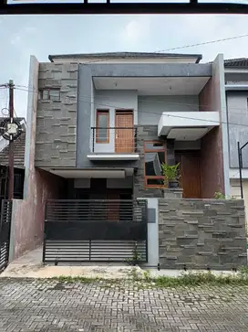 Rumah Minimalis 2 lantai kondisi Siap Huni di kartasura solo