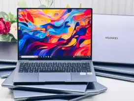 *HUAWEI MATEBOOK X PRO* (MACH-WAX9 TOUCHSCREEN)
PREMIUM SLIM